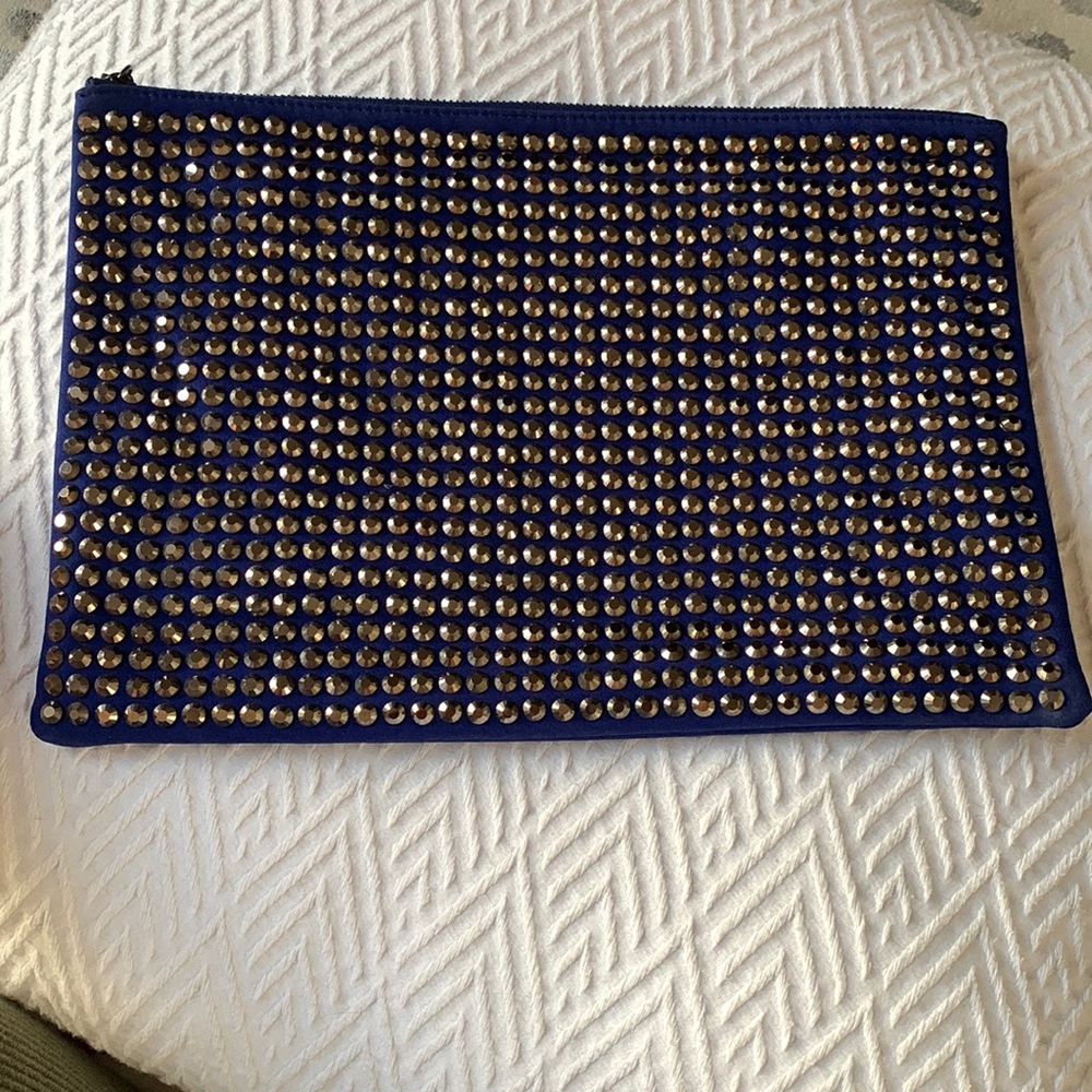 Oversized studded clutch